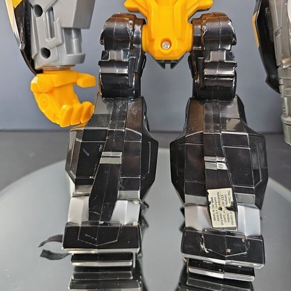 Talking Bumblebee Transformers Action Figure 2009 Hasbro Transformer 10 Inch - Picture 8 of 10
